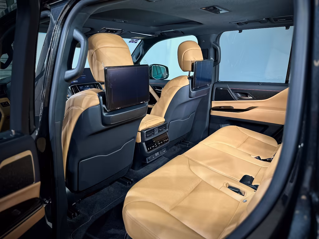 Lexus LX 600