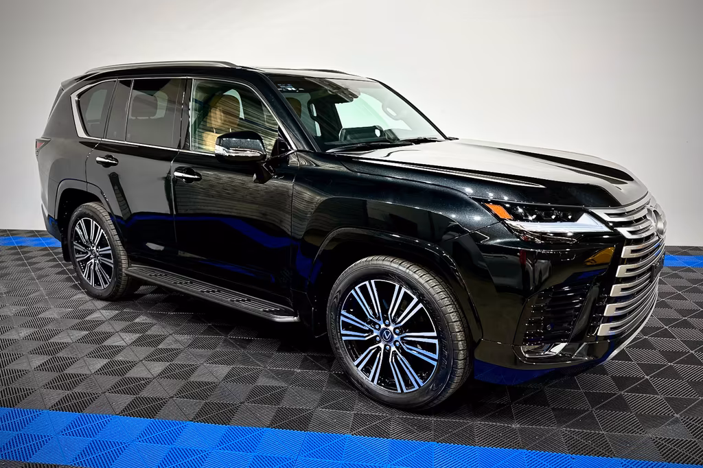 Lexus LX 600