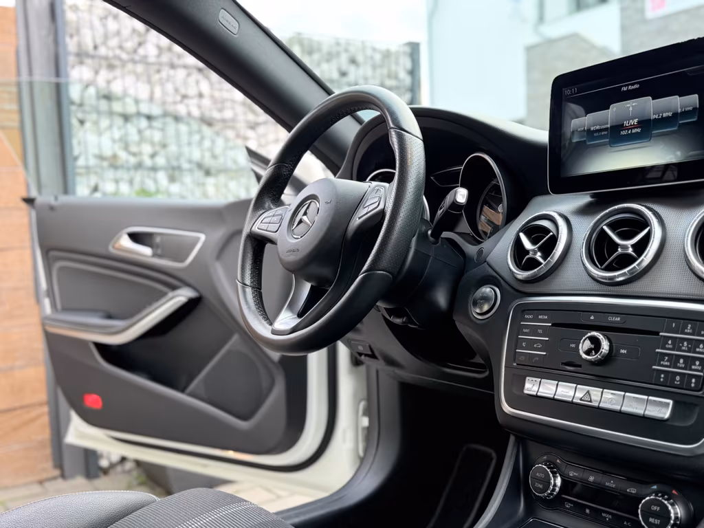 Mercedes-Benz CLA 200 Shooting Brake