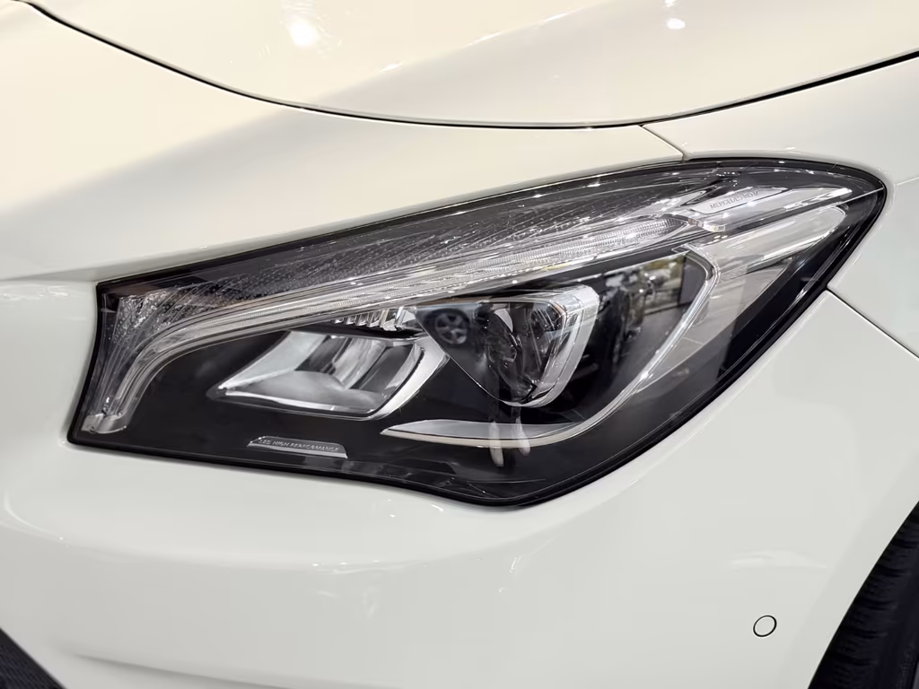 Mercedes-Benz CLA 200 Shooting Brake