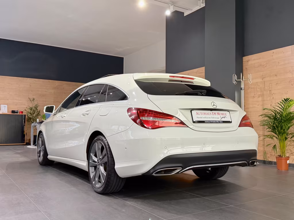Mercedes-Benz CLA 200 Shooting Brake