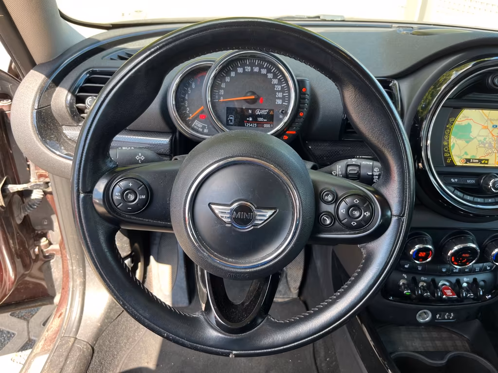 MINI Cooper Clubman