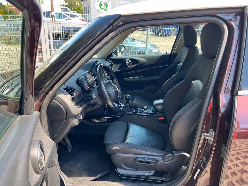 MINI Cooper Clubman