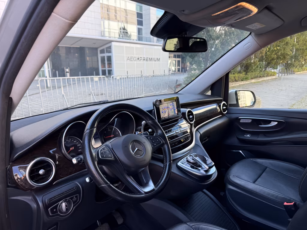 Mercedes-Benz V 200