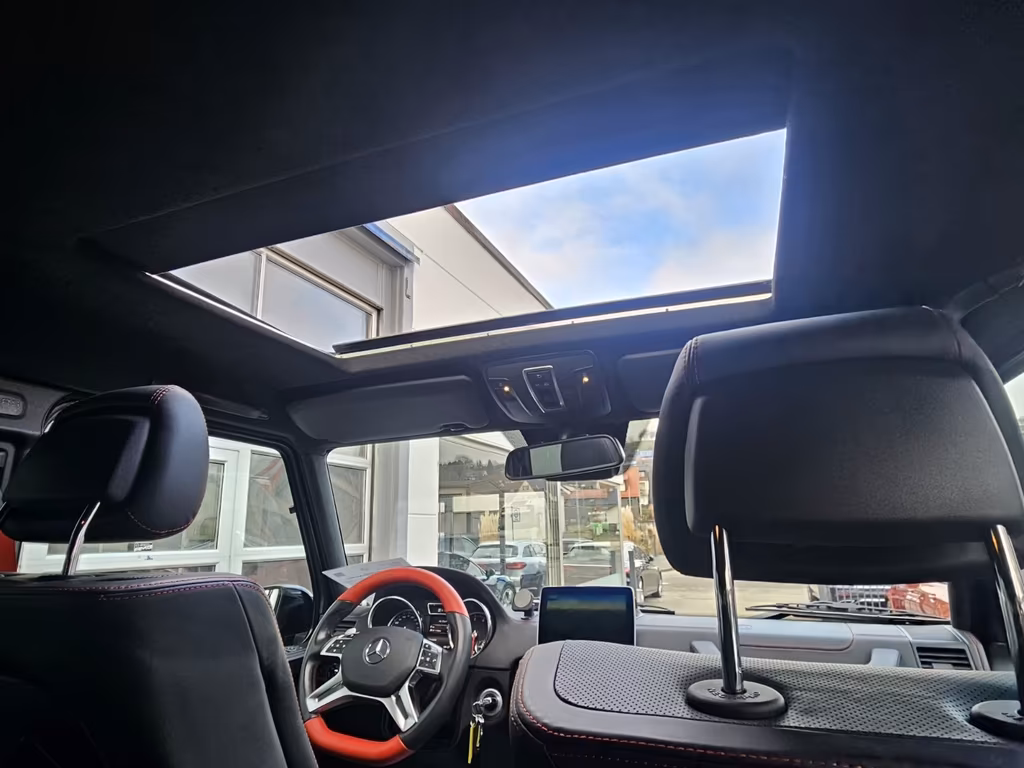 Mercedes-Benz G 500