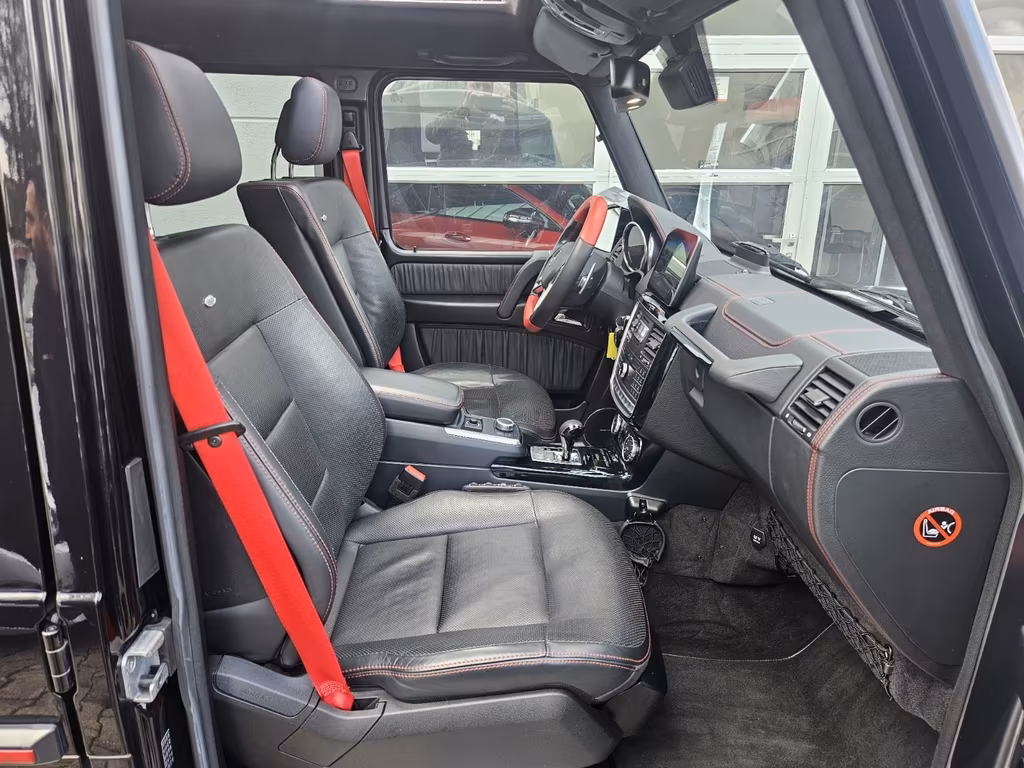 Mercedes-Benz G 500