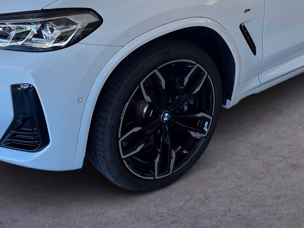 BMW X4 M40