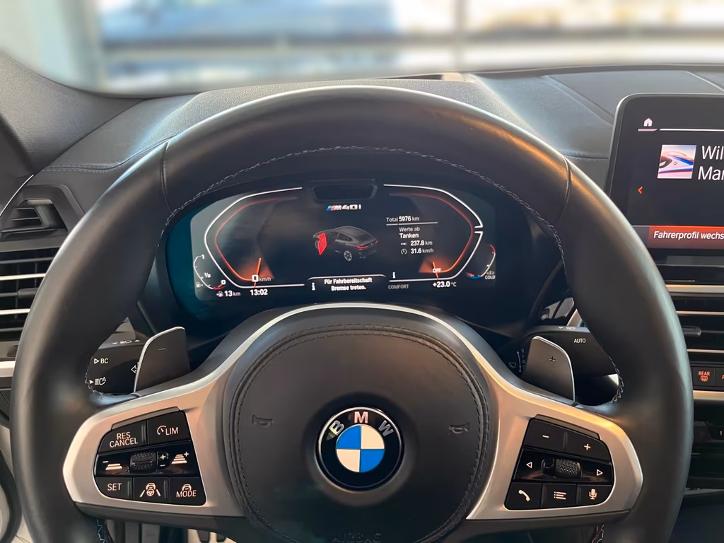 BMW X4 M40