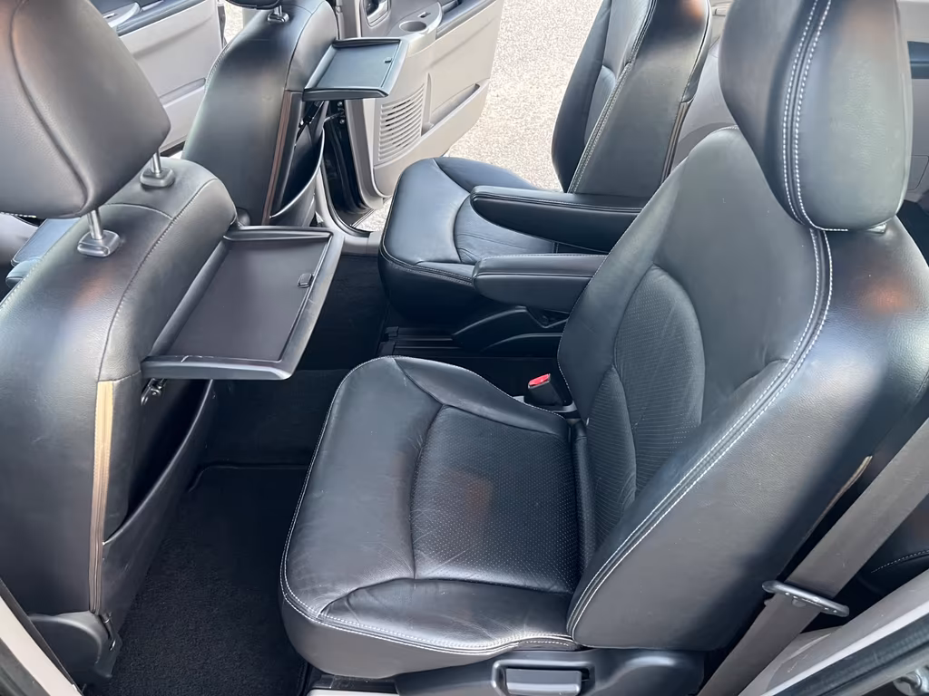 Mitsubishi Grandis