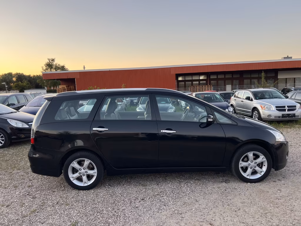 Mitsubishi Grandis