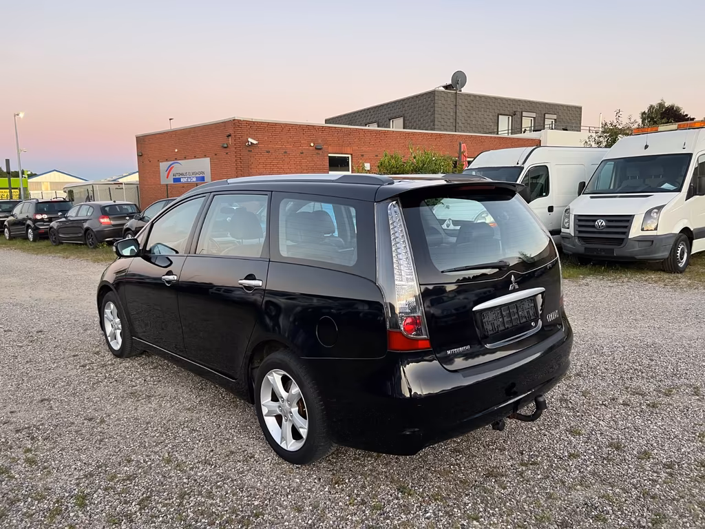 Mitsubishi Grandis