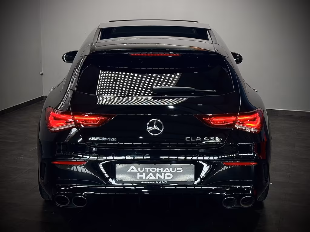 Mercedes-Benz CLA 45 AMG Shooting Brake