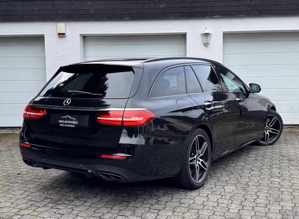 Mercedes-Benz E 43 AMG