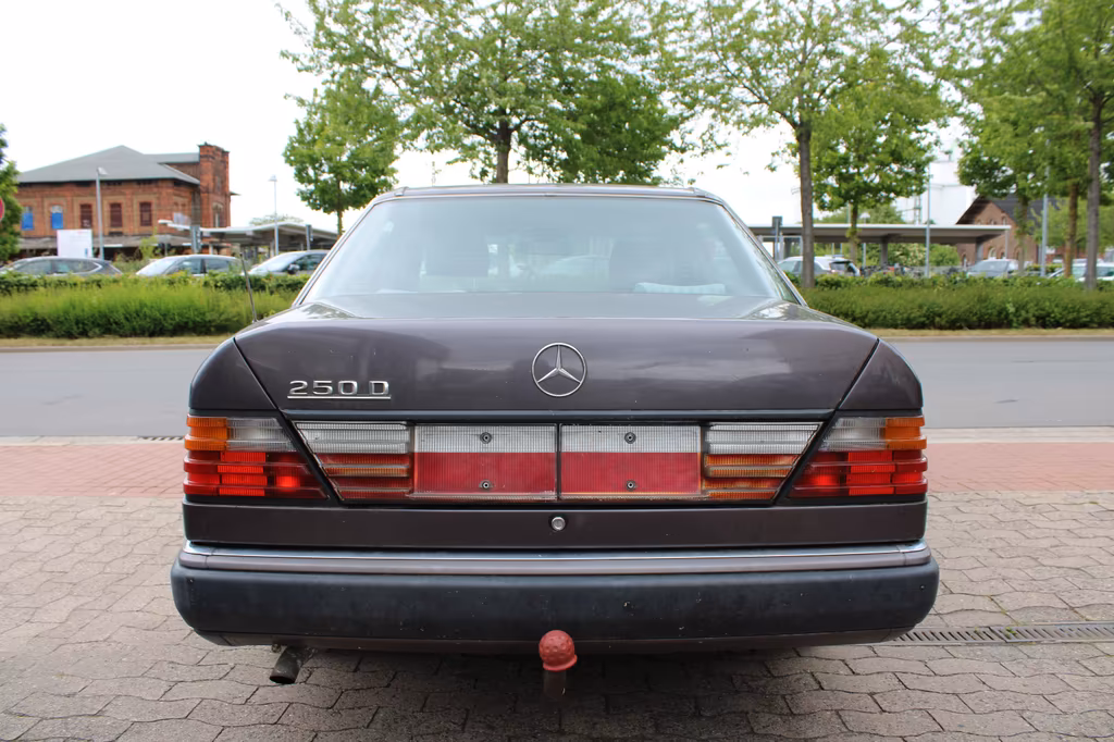 Mercedes-Benz 250