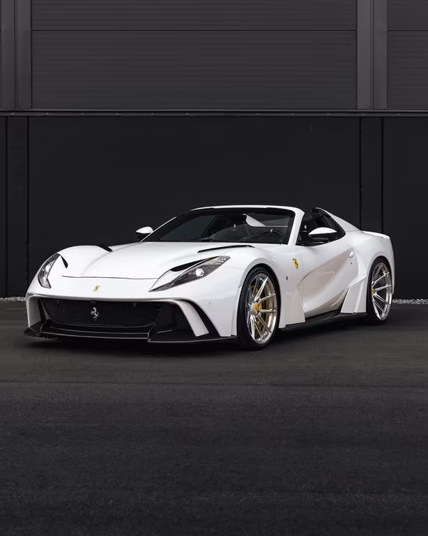 Ferrari 812