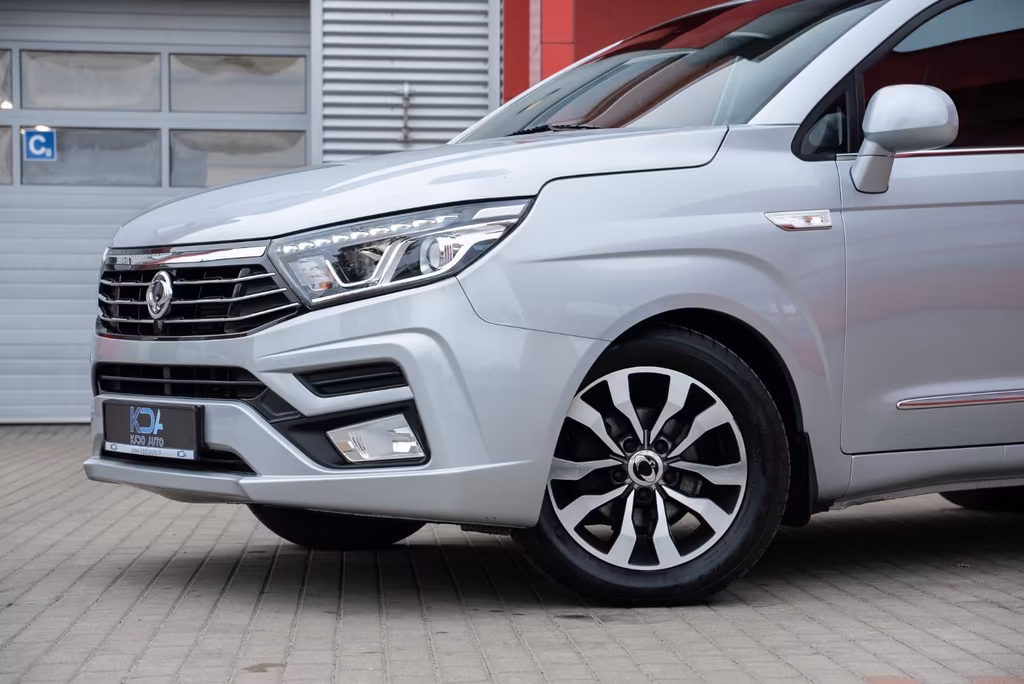 Ssangyong Rodius