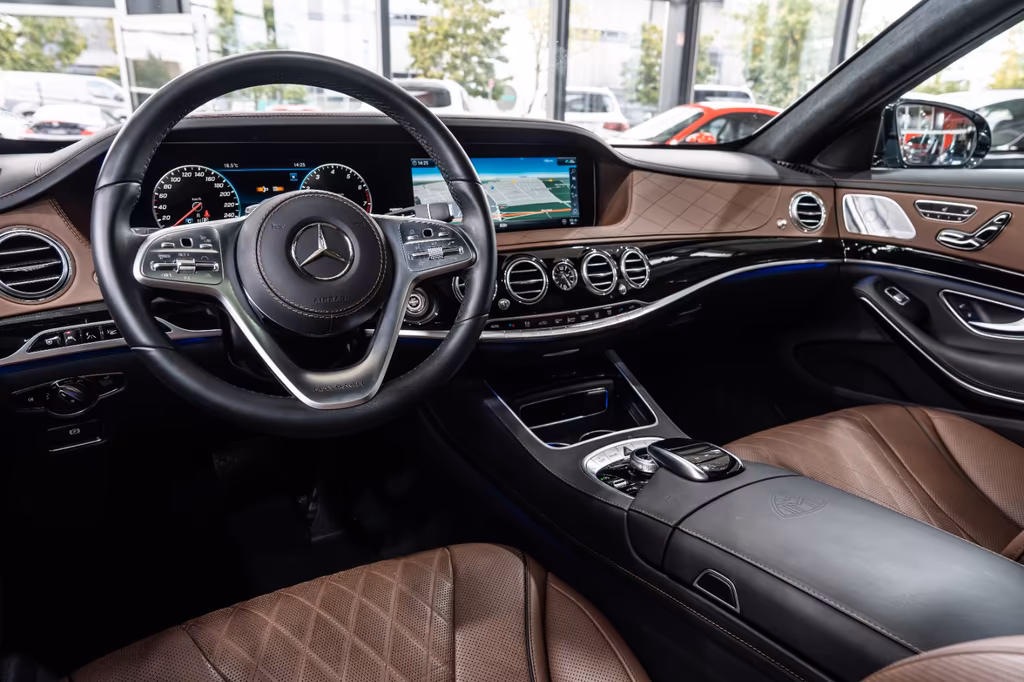 Mercedes-Benz S 560