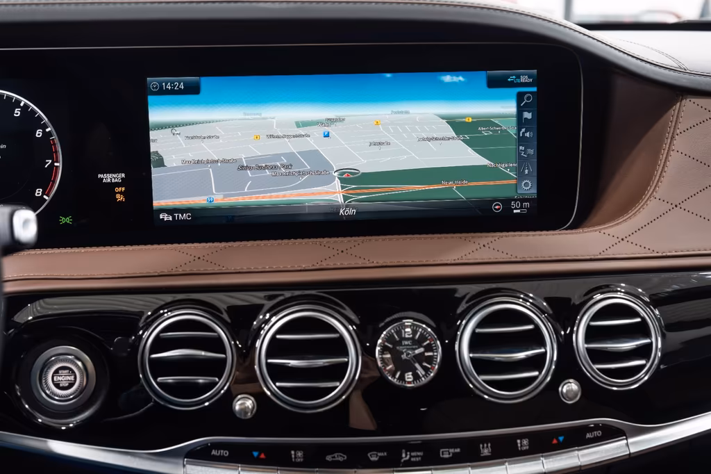 Mercedes-Benz S 560