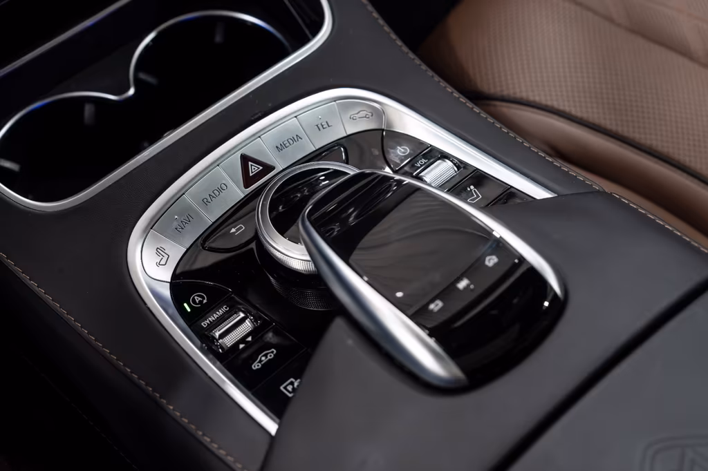 Mercedes-Benz S 560