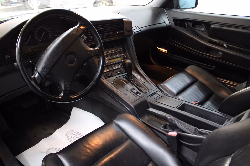 BMW 850