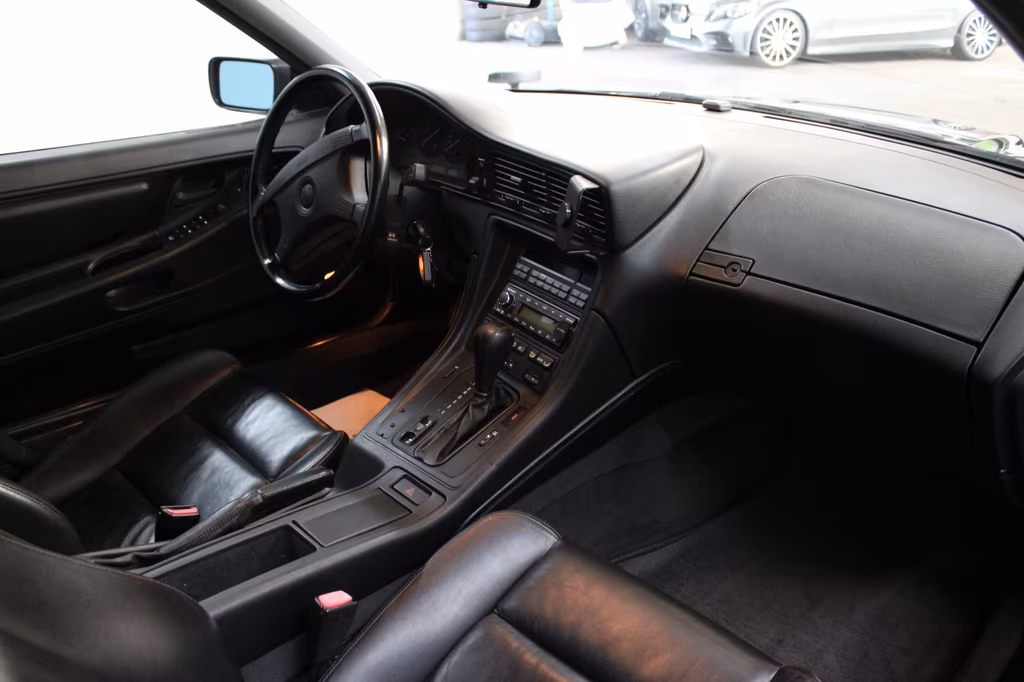 BMW 850