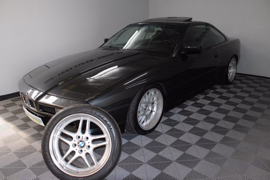 BMW 850