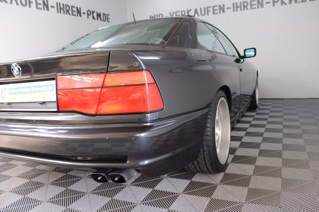 BMW 850