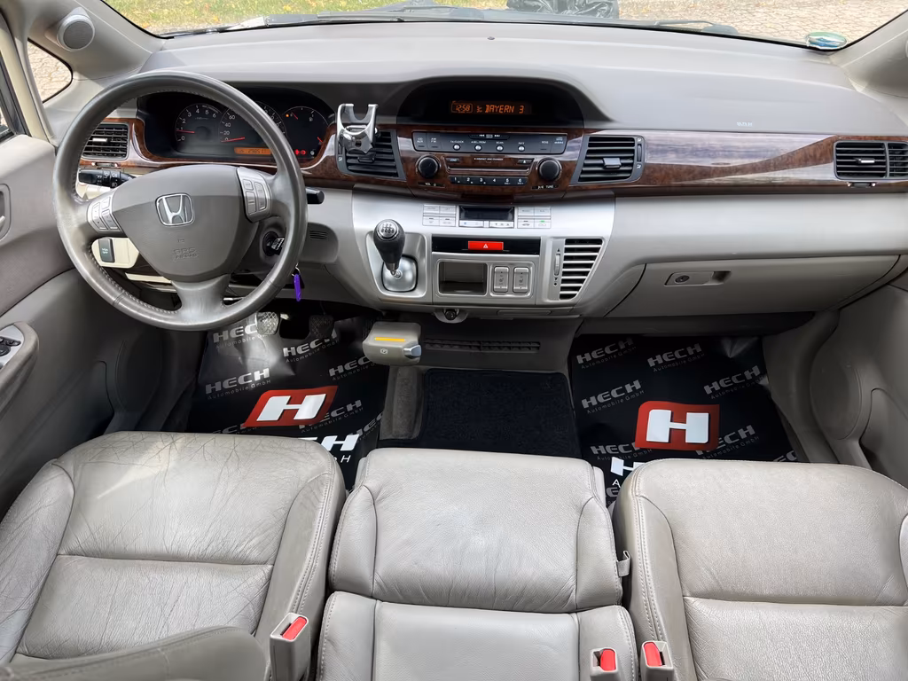 Honda FR-V