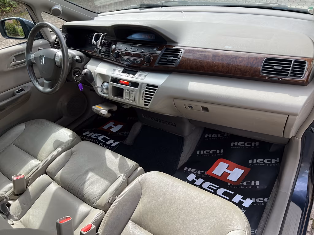 Honda FR-V