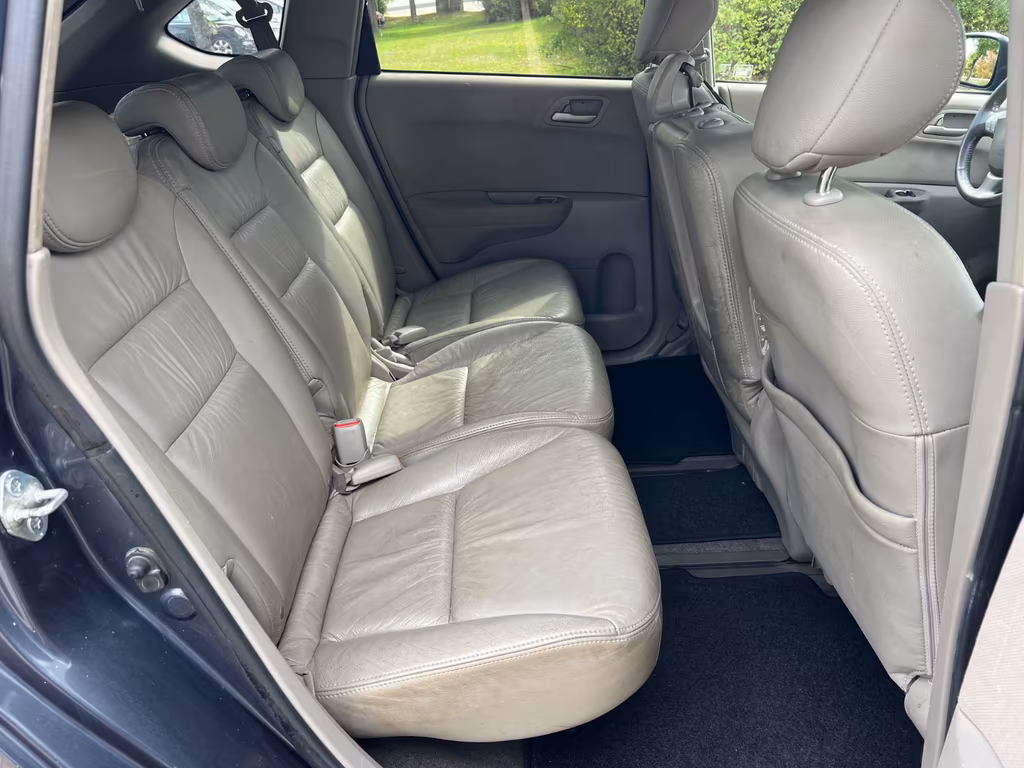Honda FR-V