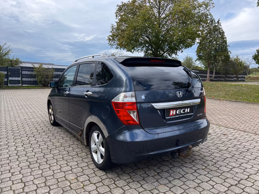 Honda FR-V