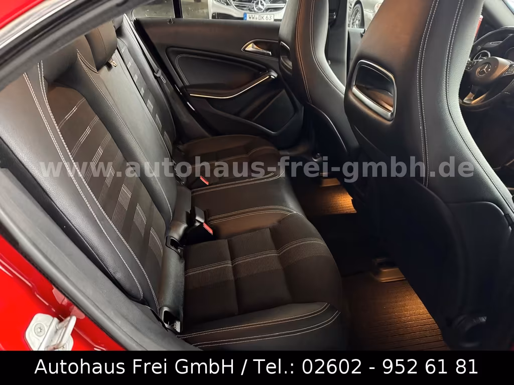 Mercedes-Benz CLA 180