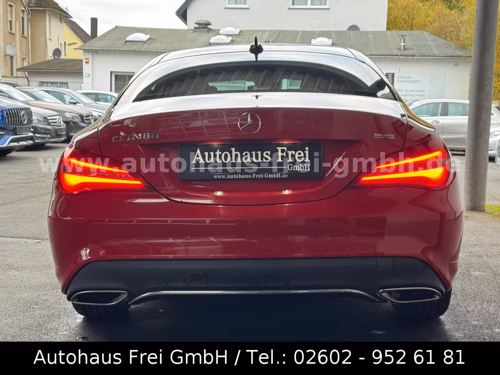 Mercedes-Benz CLA 180
