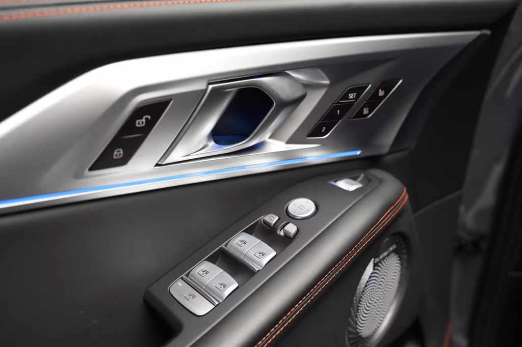 BMW XM