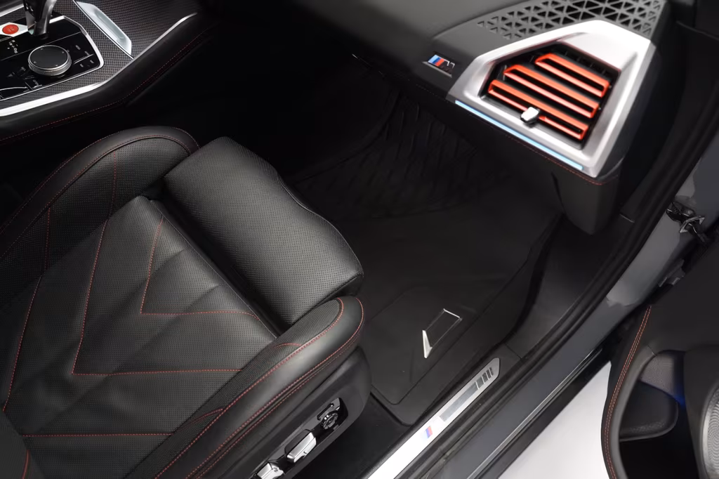 BMW XM