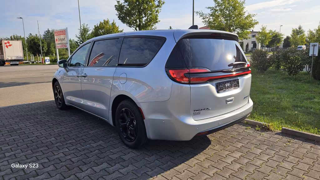 Chrysler Pacifica