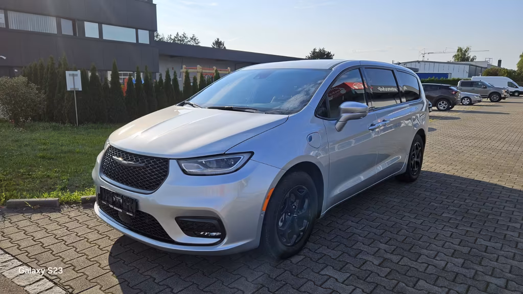 Chrysler Pacifica