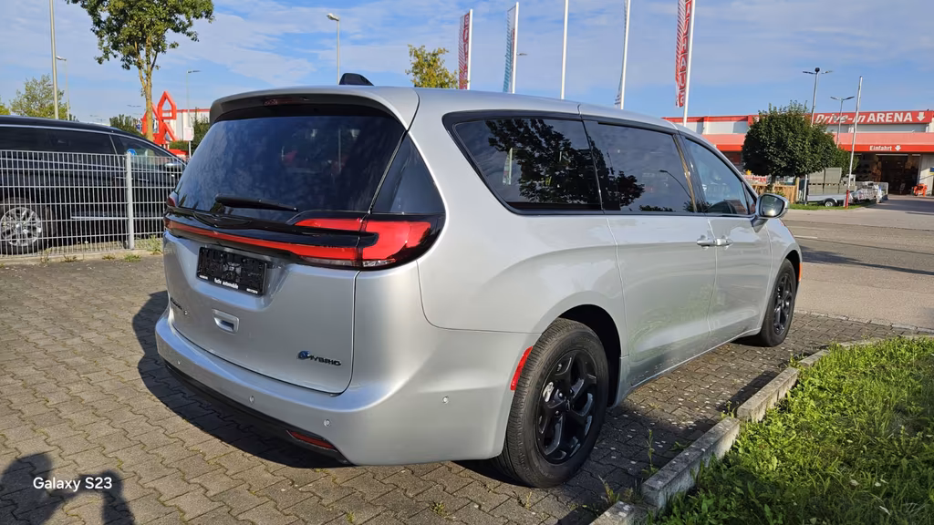 Chrysler Pacifica