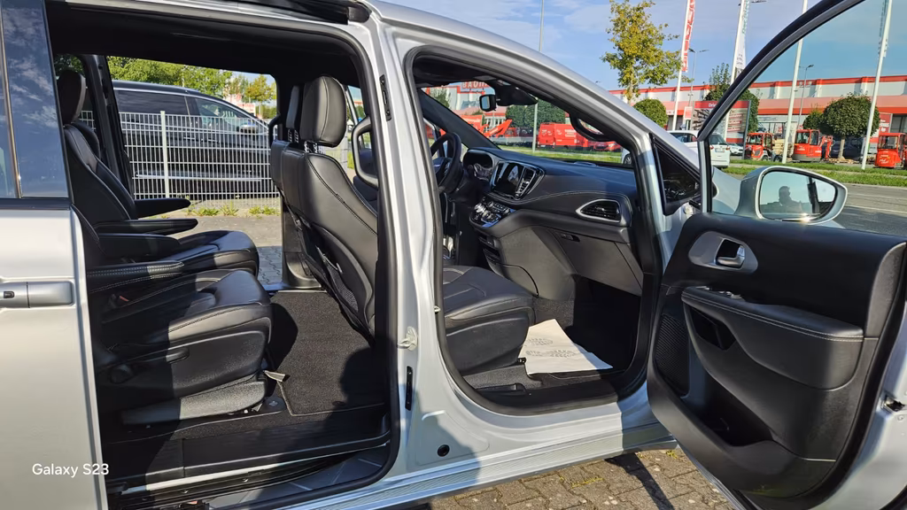 Chrysler Pacifica