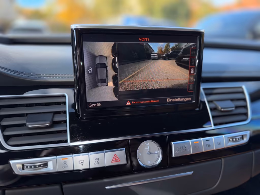 Audi S8