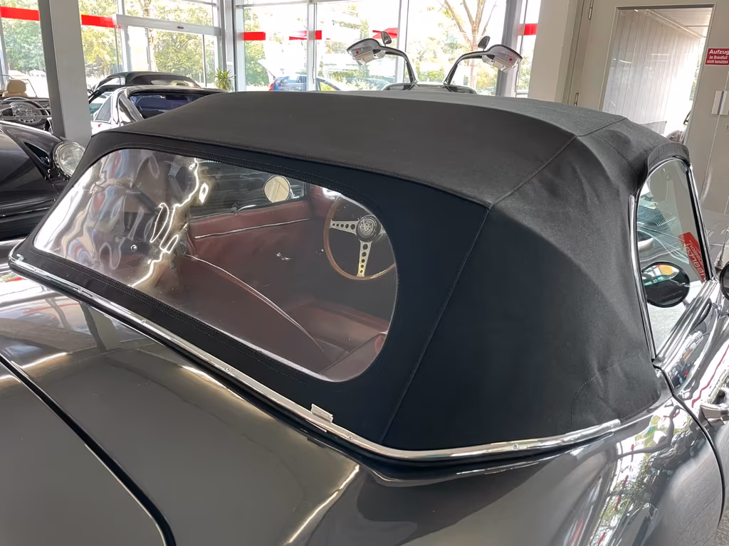Jaguar E-Type
