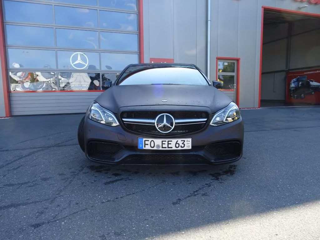 Mercedes-Benz E 63 AMG