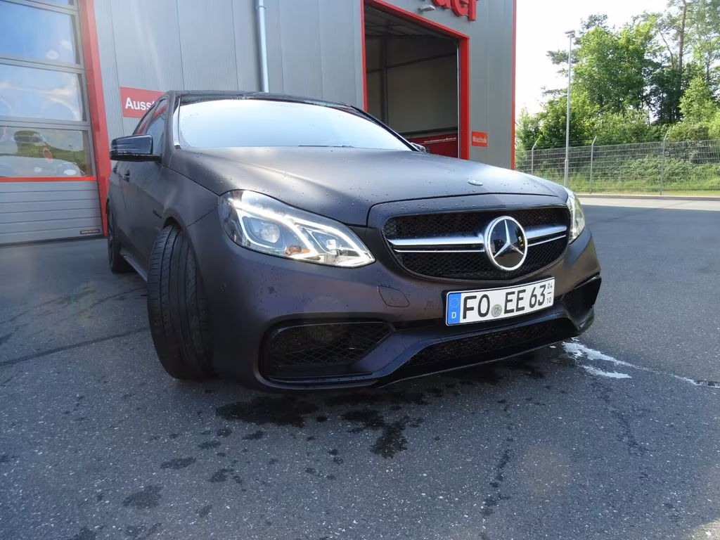 Mercedes-Benz E 63 AMG
