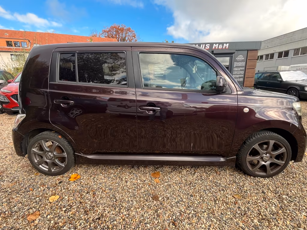 Daihatsu MATERIA