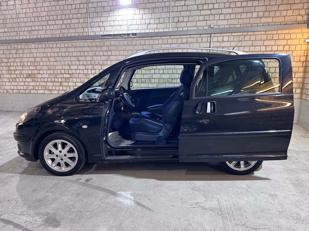 Peugeot 1007