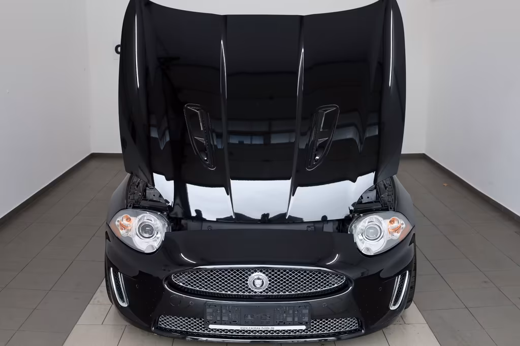 Jaguar XKR