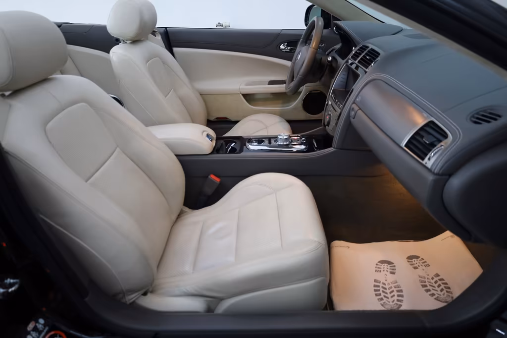 Jaguar XKR