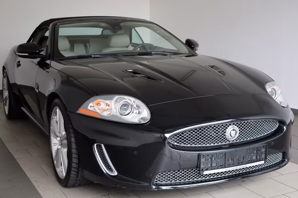 Jaguar XKR