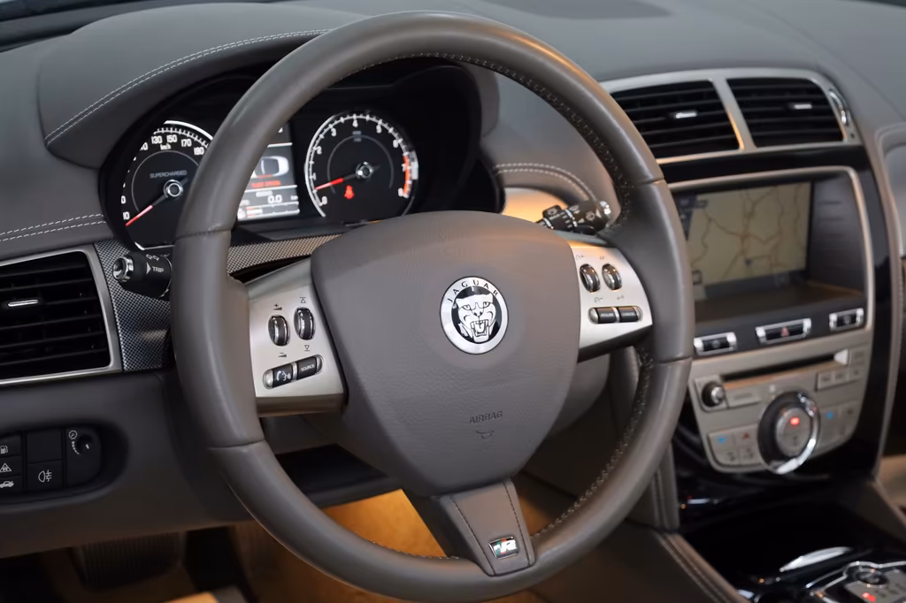 Jaguar XKR