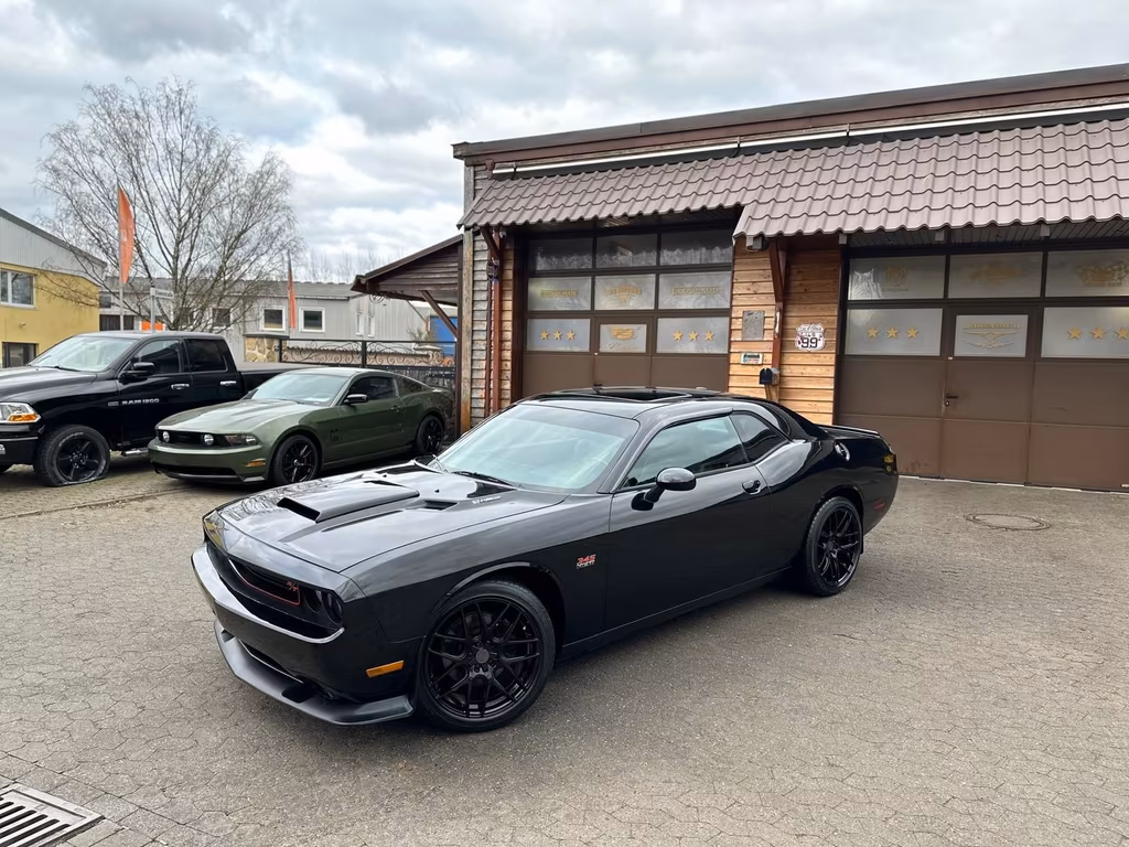 Dodge Challenger
